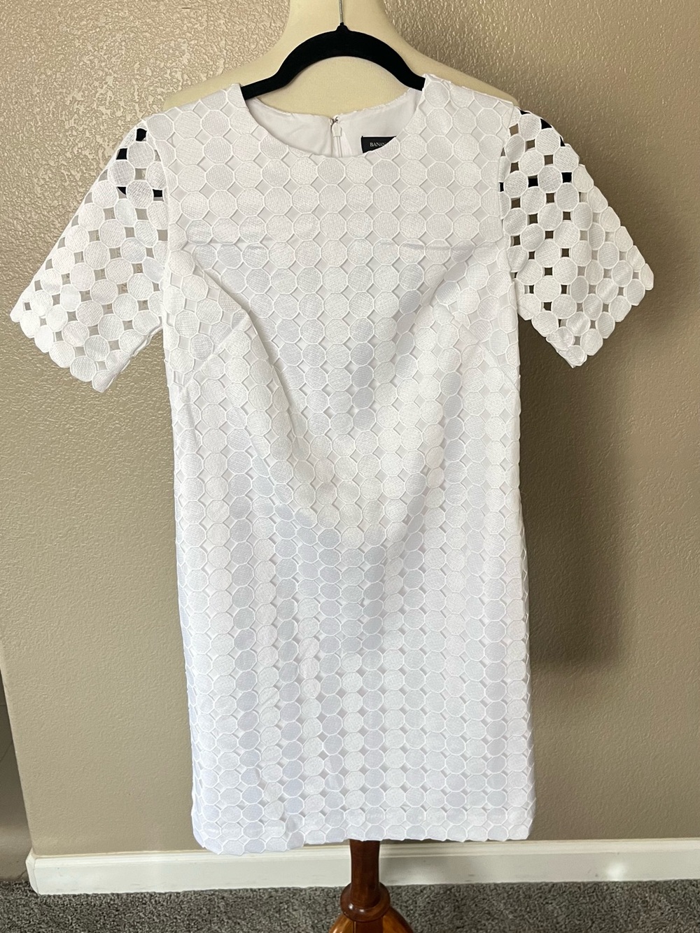 NWT Banana Republic white eyelet dress Size 0